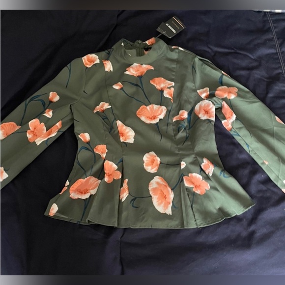 💕3 FOR $15💕 NWT FOREVER 21 FLORAL LONG SLEEVE BLOUSE, SIZE S WOMEN’S - Picture 2 of 8